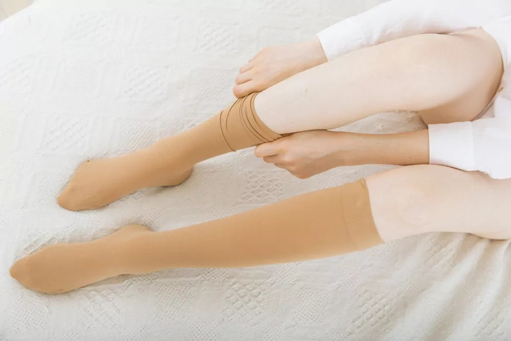 Compression Socks for Pregnancy: A Medically Informed Guide to Reducing Swelling, Fatigue & Discomfort